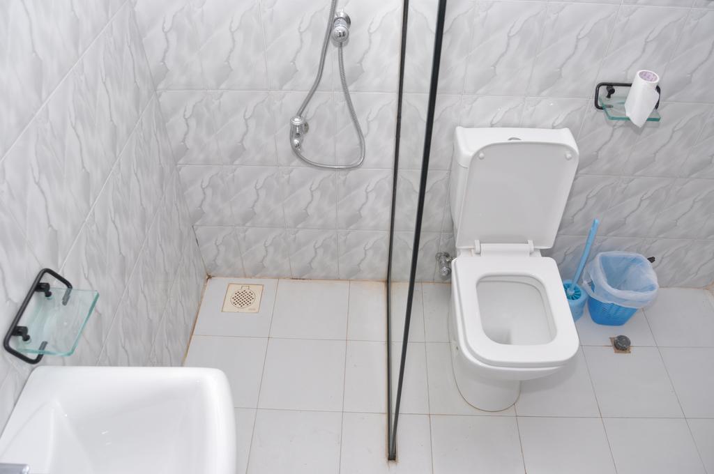 Tms Beach House Негомбо Екстериор снимка